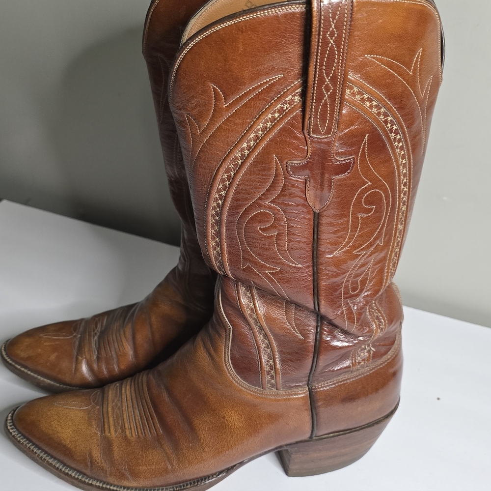 Lucchese Chestnut Brown Leather Western Cowboy Boots - Picture 4 of 15